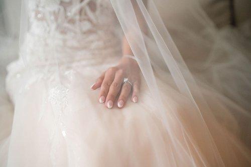 mobile - carousel-hero-element image-0