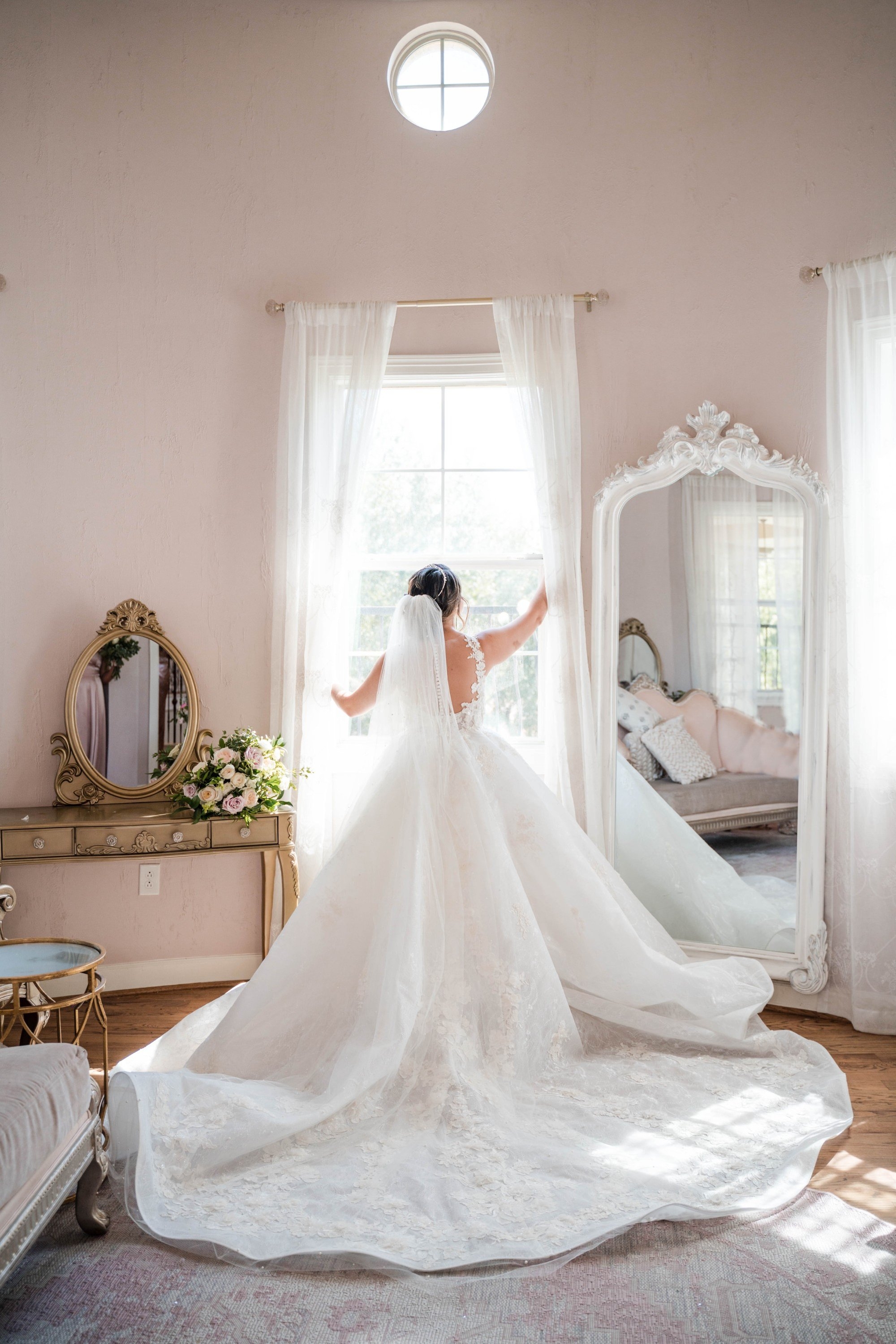 carousel-hero-element image-2